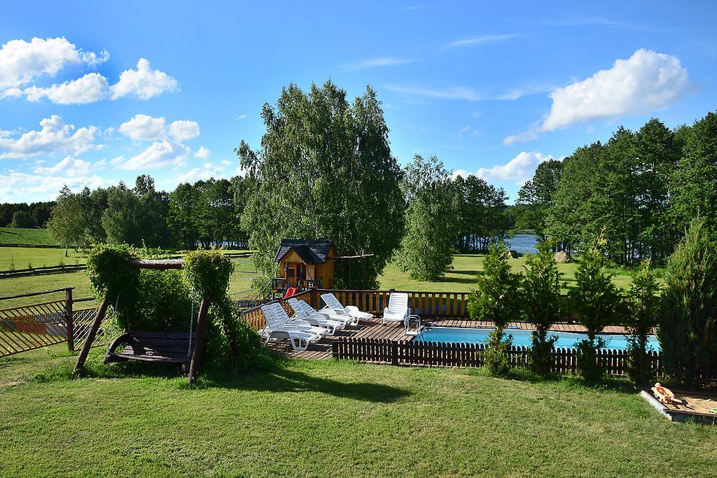 Willa Limajno Cerkiewnik Exteriör bild